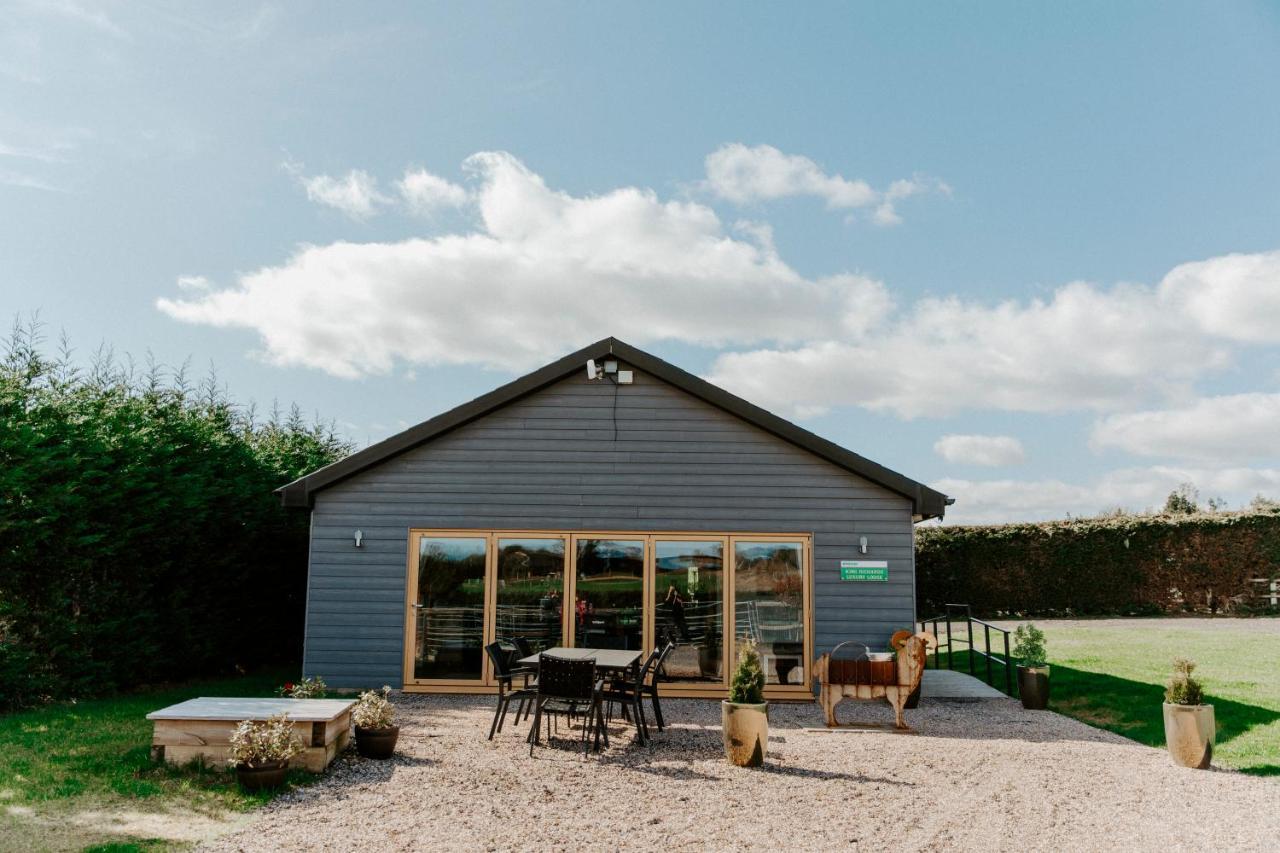 King Richard'S Luxury Lodge - Sleeps Up To 8 ,Dog Friendly ,Near Sherwood Forest At Fairview Farm In Nottingham Set In 88 Acres And Great For Groups,Family Gatherings,Corporate Events Exteriör bild