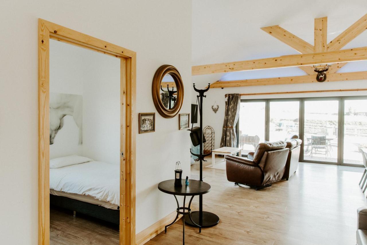 King Richard'S Luxury Lodge - Sleeps Up To 8 ,Dog Friendly ,Near Sherwood Forest At Fairview Farm In Nottingham Set In 88 Acres And Great For Groups,Family Gatherings,Corporate Events Exteriör bild