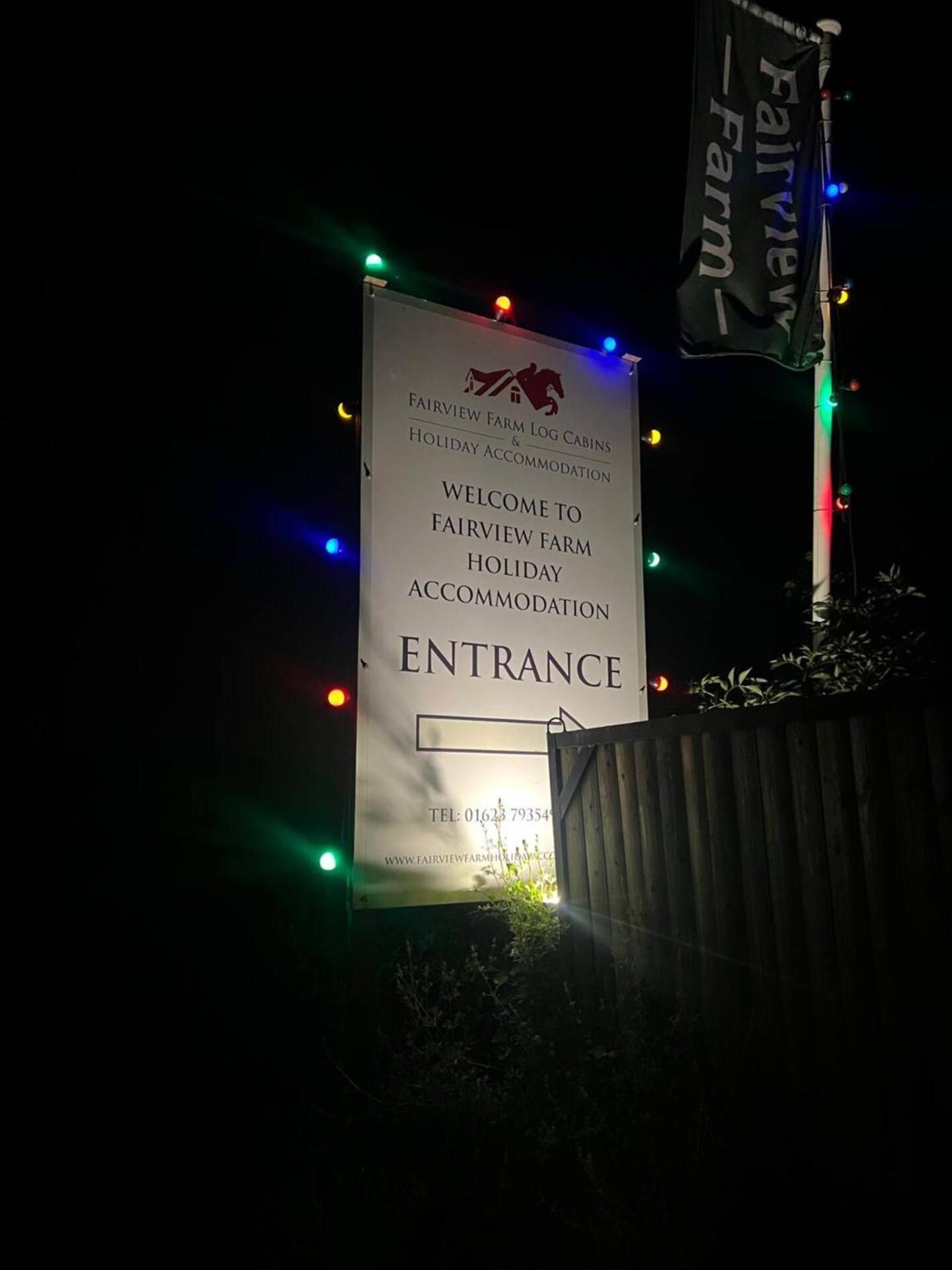King Richard'S Luxury Lodge - Sleeps Up To 8 ,Dog Friendly ,Near Sherwood Forest At Fairview Farm In Nottingham Set In 88 Acres And Great For Groups,Family Gatherings,Corporate Events Exteriör bild