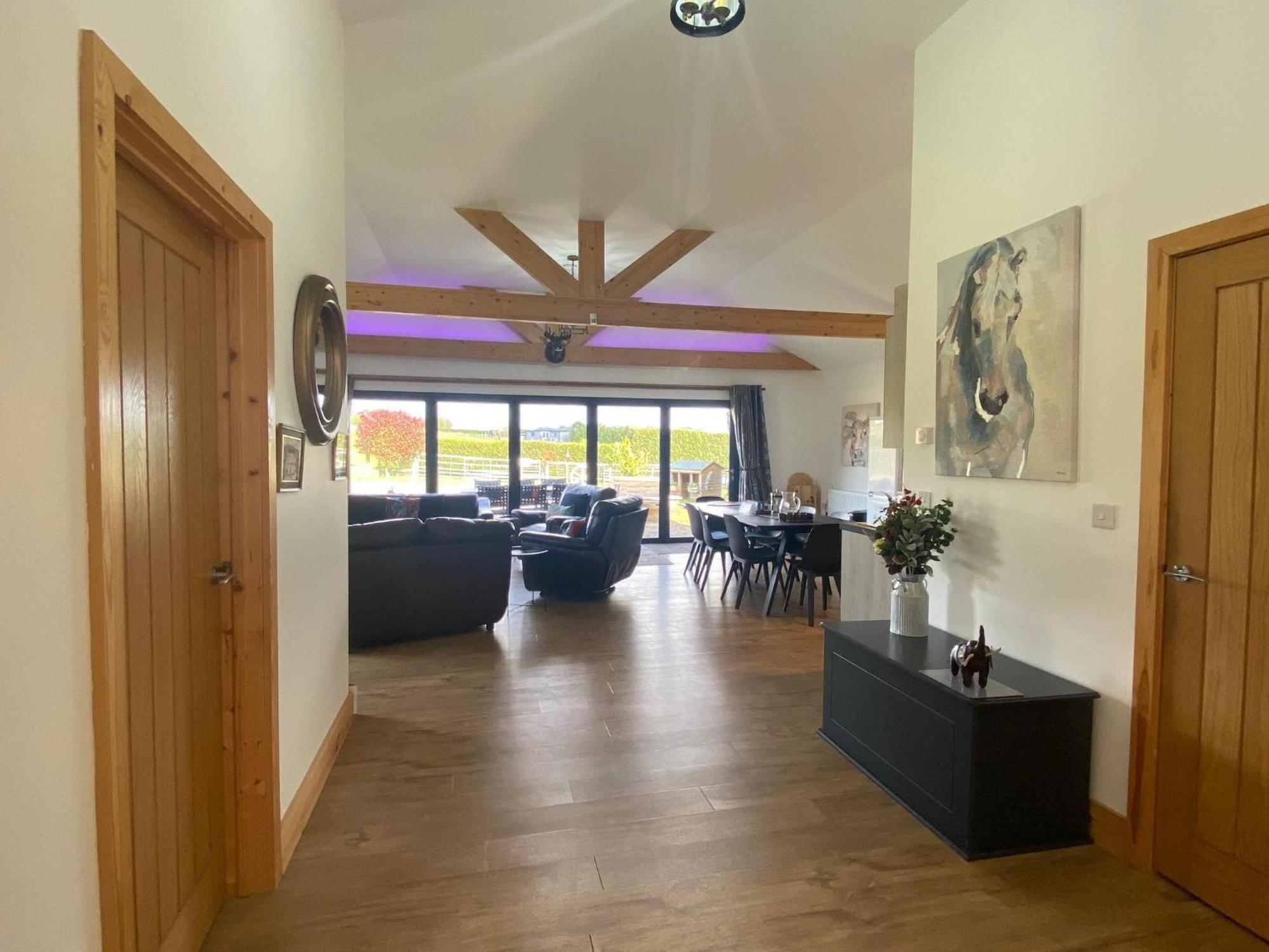 King Richard'S Luxury Lodge - Sleeps Up To 8 ,Dog Friendly ,Near Sherwood Forest At Fairview Farm In Nottingham Set In 88 Acres And Great For Groups,Family Gatherings,Corporate Events Exteriör bild