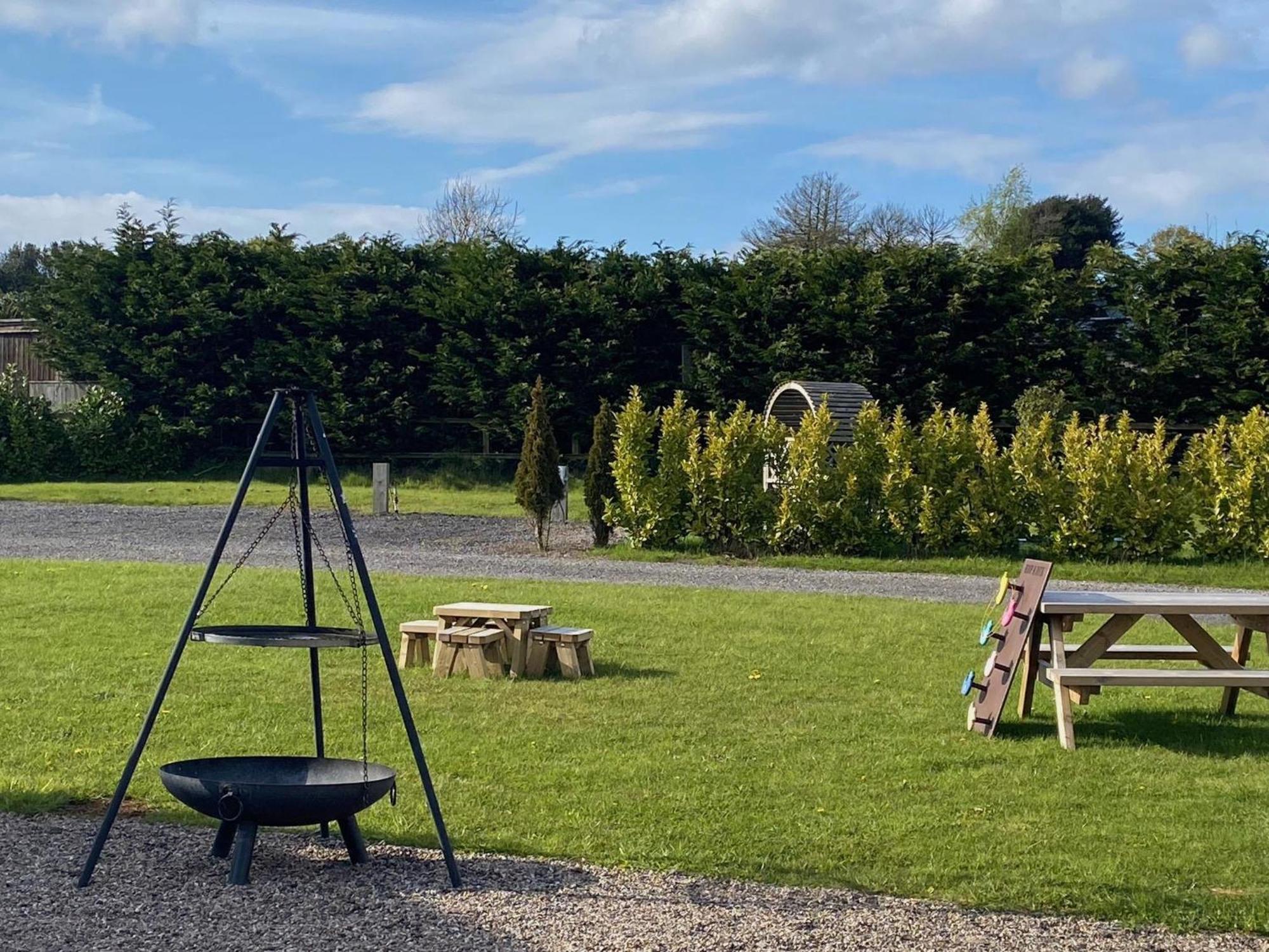 King Richard'S Luxury Lodge - Sleeps Up To 8 ,Dog Friendly ,Near Sherwood Forest At Fairview Farm In Nottingham Set In 88 Acres And Great For Groups,Family Gatherings,Corporate Events Exteriör bild